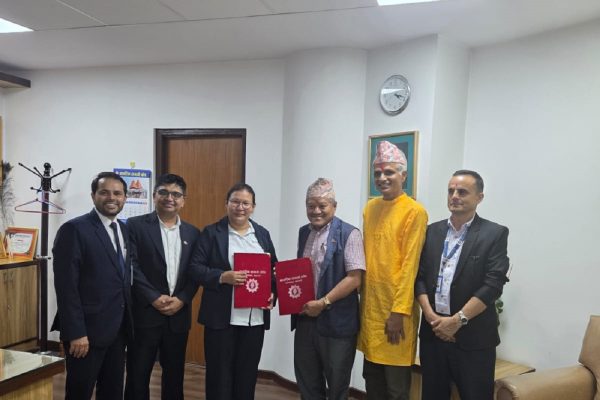 नागरिक लगानी कोष र राइनास नगरपालिकाबीच नागरिक पेन्सन योजना सञ्चालन सम्झौता