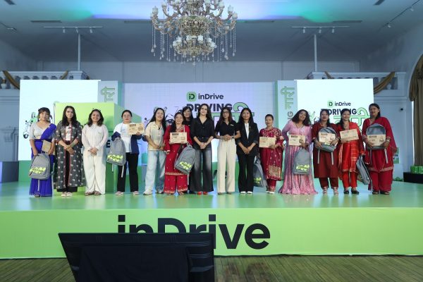 इनड्राइभ नेपालद्वारा ‘इनड्राइभ ड्राइभिङ नारी नेपाल’ प्रमाणपत्र प्रदान