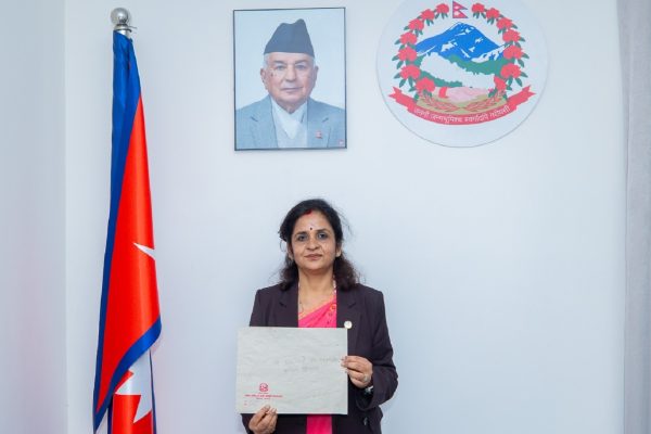 कुनै पनि बहानामा ढिलाइ नगरी तत्काल बजार भाउ घटाउन मन्त्रीको कडा निर्देशन !